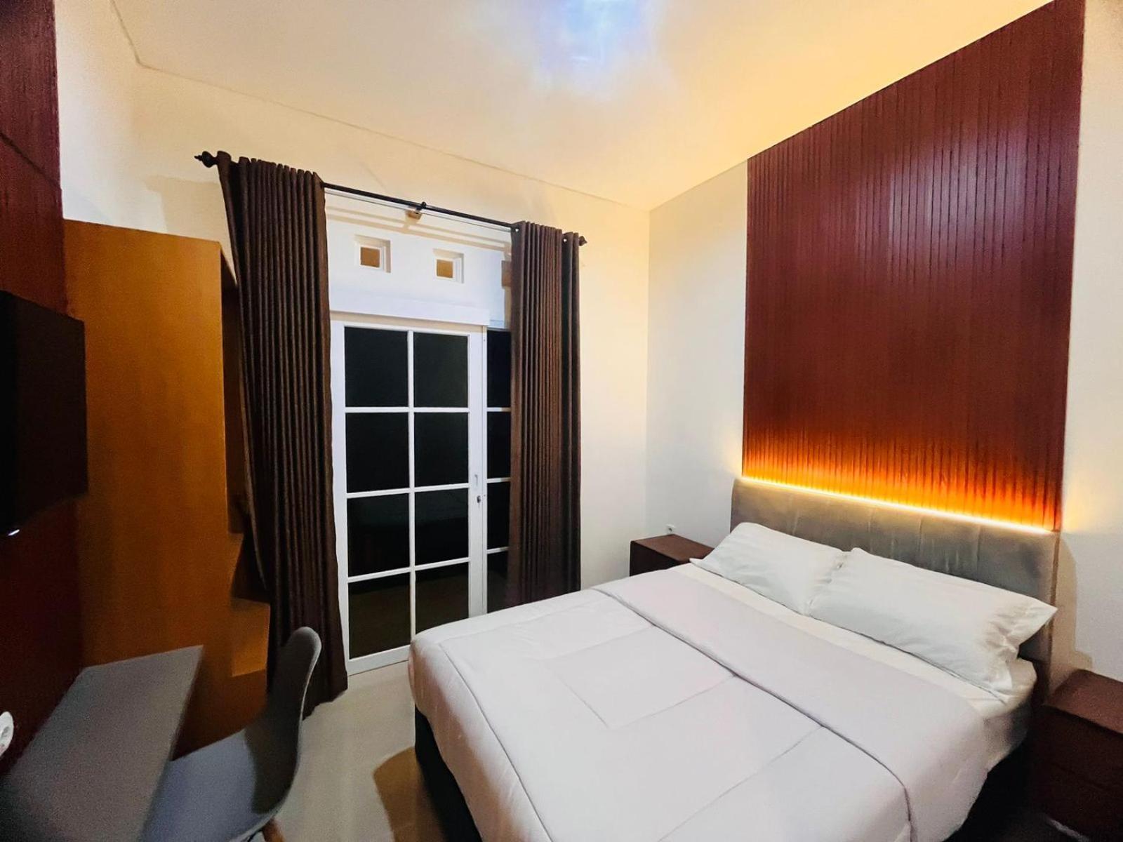 House Of Bedjo Powered By Cocotel Yogyakarta Kültér fotó