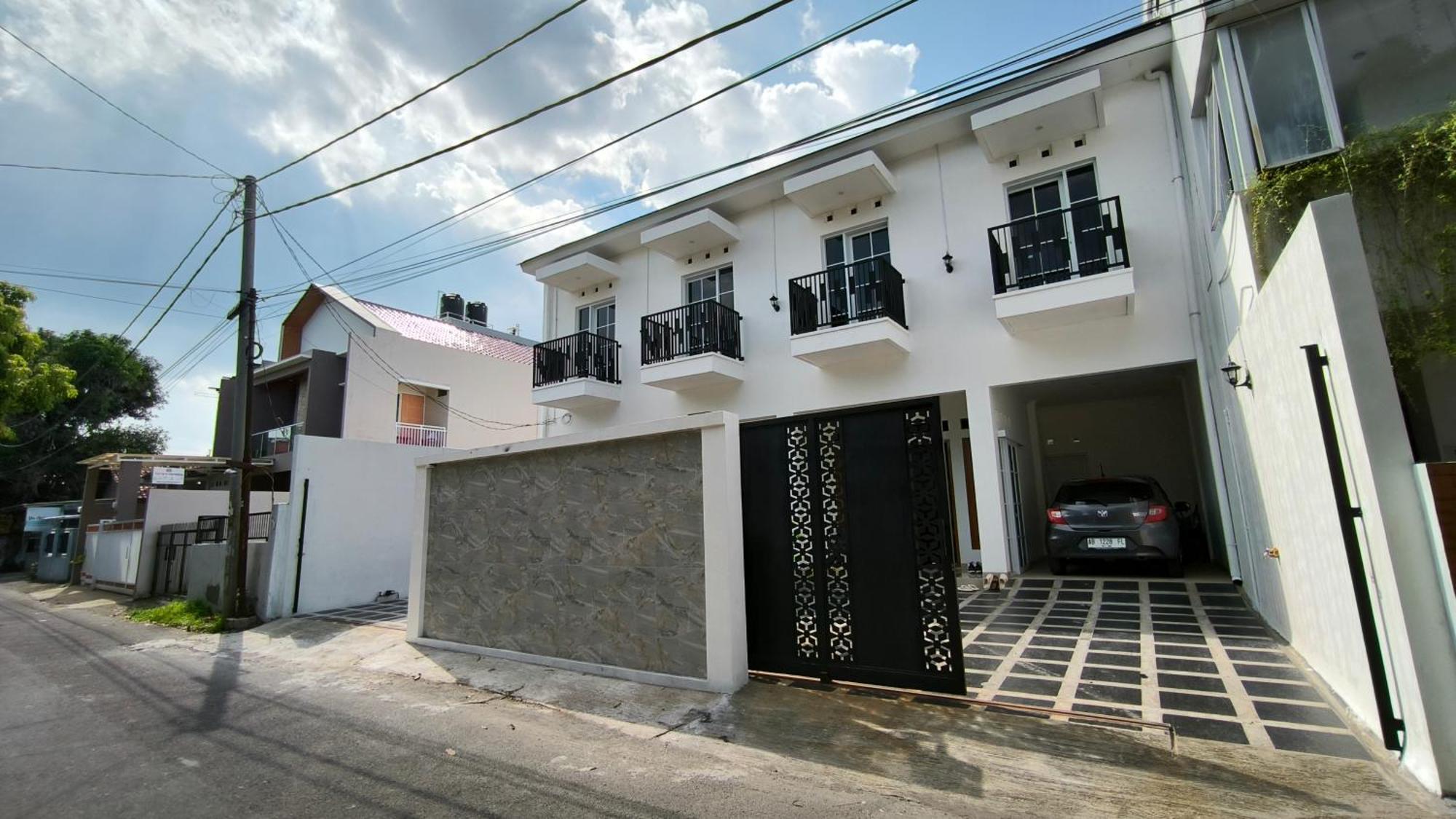 House Of Bedjo Powered By Cocotel Yogyakarta Kültér fotó