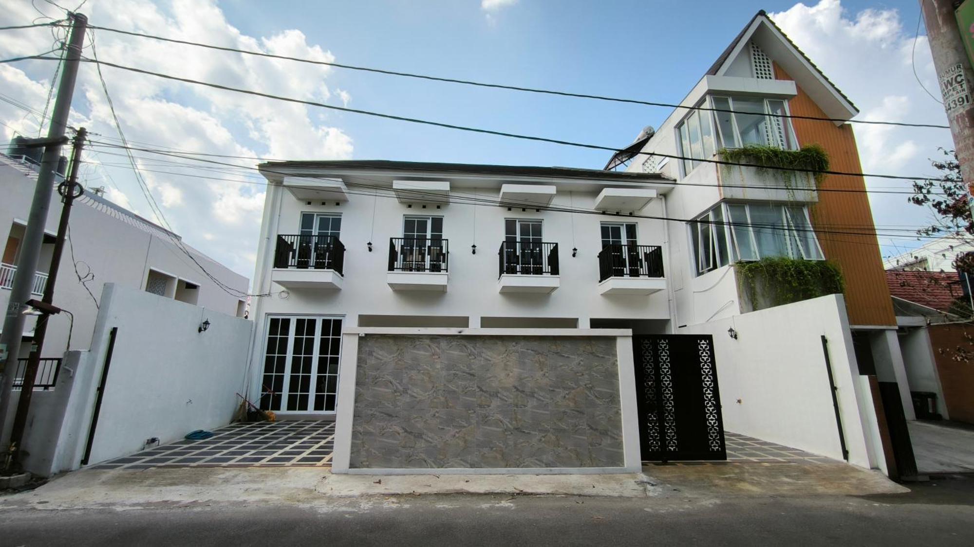 House Of Bedjo Powered By Cocotel Yogyakarta Kültér fotó